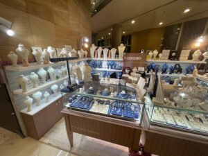View of Romero Accessories trading llc gold shop in Dubai