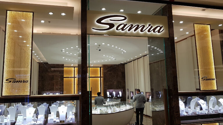 View of Samra Jewellery - Mall of the Emirates gold shop in Dubai