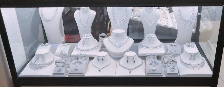 View of Dolce Mondo gold shop in Dubai