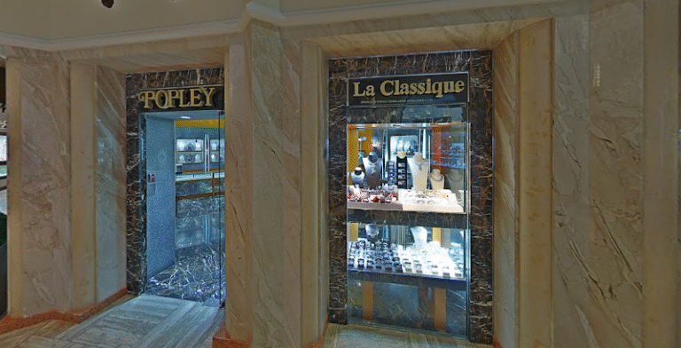 View of Popley La Classique gold shop in Dubai