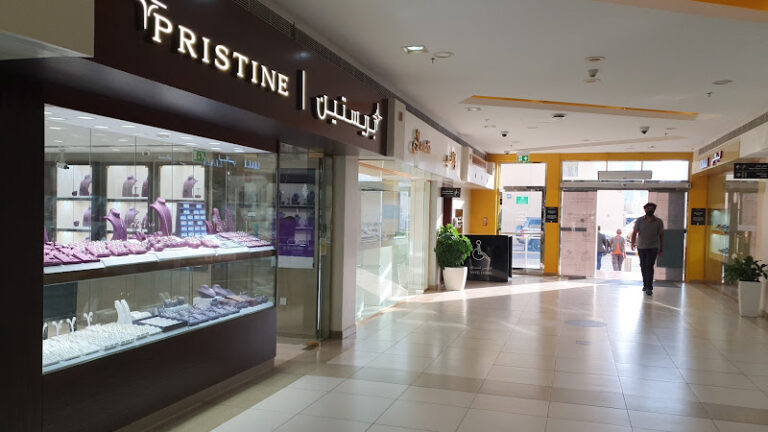 View of Pristine Jewels FZCO gold shop in Dubai