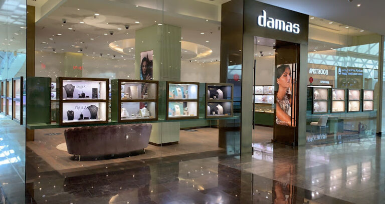 View of Damas Jewellery gold shop in Dubai