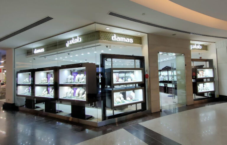 View of Damas Jewellery gold shop in Dubai