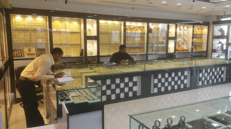 View of SUPER RUBY JEWELLERS gold shop in Dubai